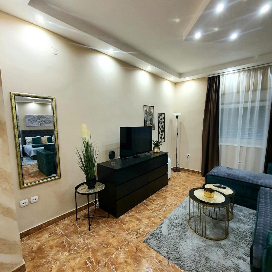 Emerald Belgrad